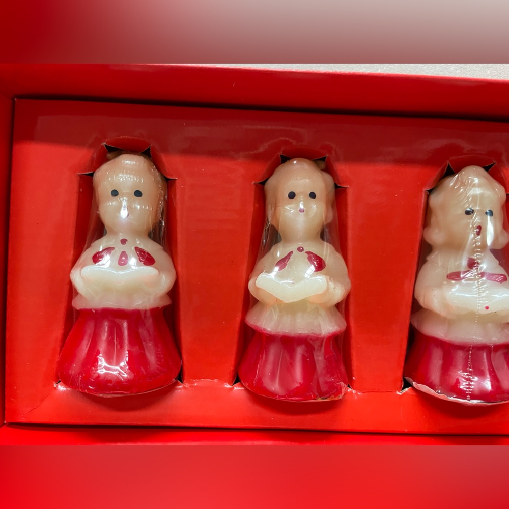 Vintage shiny bright Caroler candles